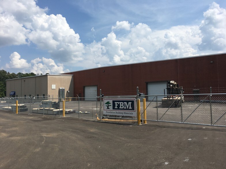 More Photos Of 3406 W Main St, Tupelo Manufacturing For Lease