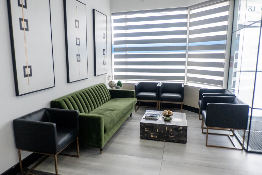 More Photos Of 2565 Steeles Ave E, Brampton General Retail For Sale