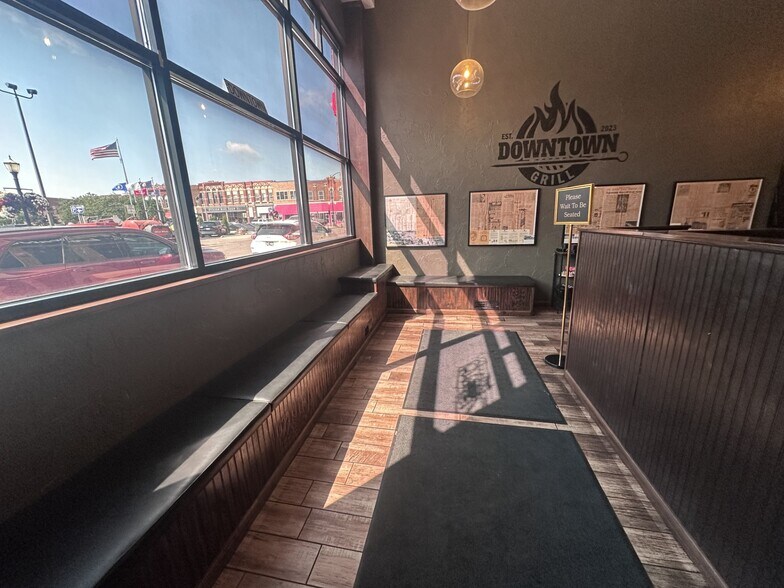 More Photos Of 119 2nd Ave NE, Austin Storefront For Lease