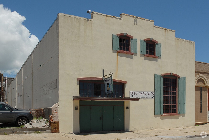 Primary Photo Of 2020 Mechanic St, Galveston Freestanding For Sale