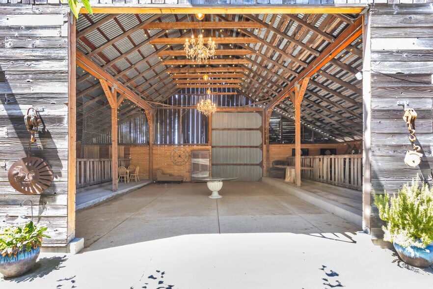 More Photos Of 9455 E Stockton Blvd, Elk Grove Specialty For Sale