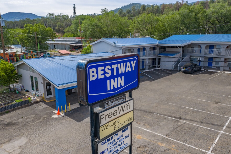 Primary Photo Of 26154 US Highway 70, Ruidoso Downs Hotel For Sale