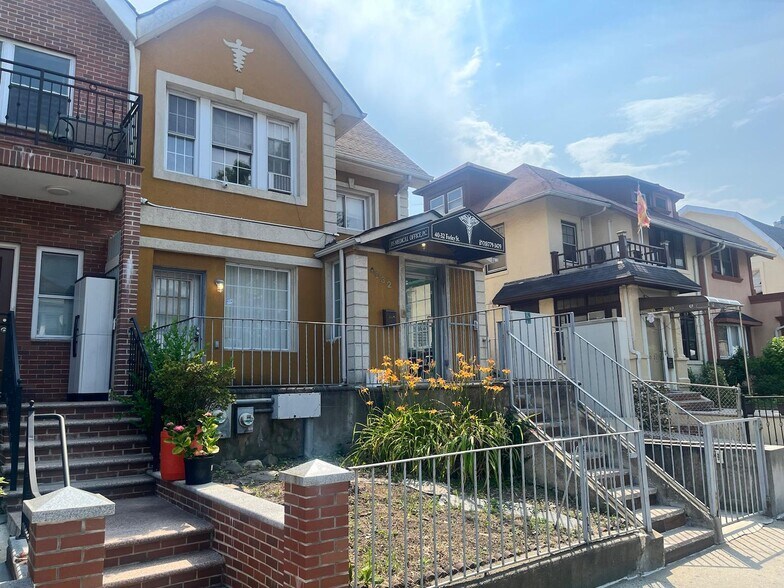 More Photos Of 4032 Forley St, Elmhurst Office Residential For Sale