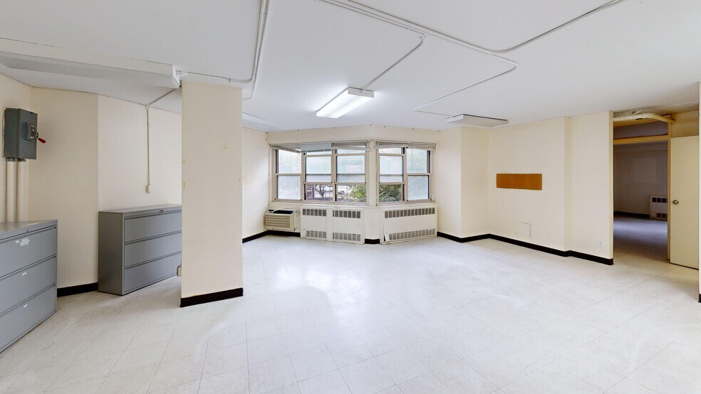 More Photos Of 5940 Queens Blvd, Woodside Apartments For Lease
