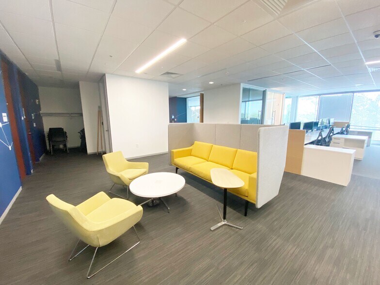 More Photos Of 1110 Sanctuary Pky, Alpharetta Office For Lease