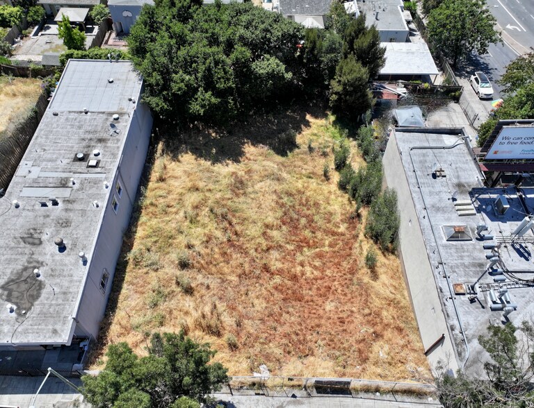 More Photos Of 9811 MacArthur Blvd, Oakland Land For Sale