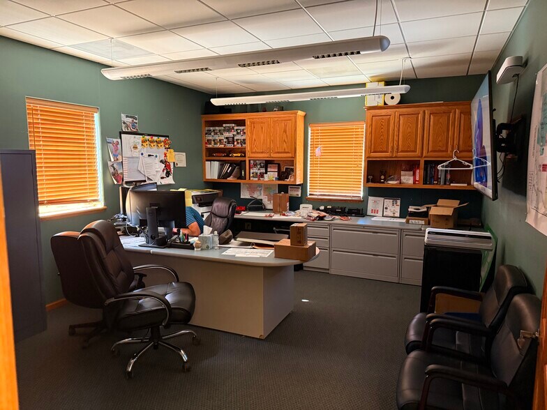 More Photos Of , Moorhead Unknown For Sale