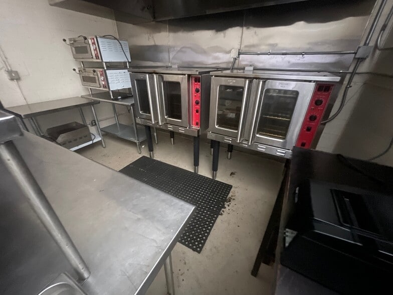 More Photos Of 1517 E Las Olas Blvd, Fort Lauderdale Bar For Lease