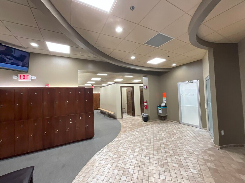 More Photos Of 6370 Louetta Rd, Spring Unknown For Lease