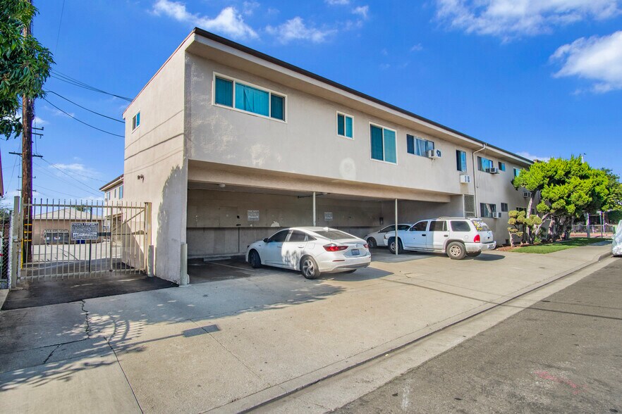 More Photos Of 3650 E 52nd St, Maywood Apartments For Sale