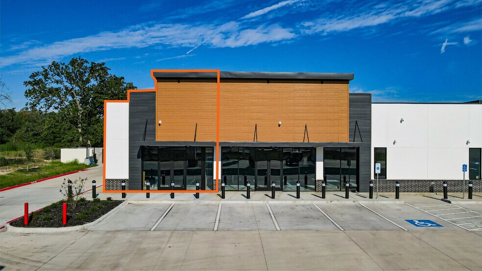 More Photos Of 5688 Raymond Stotzer Pkwy, College Station Freestanding For Lease