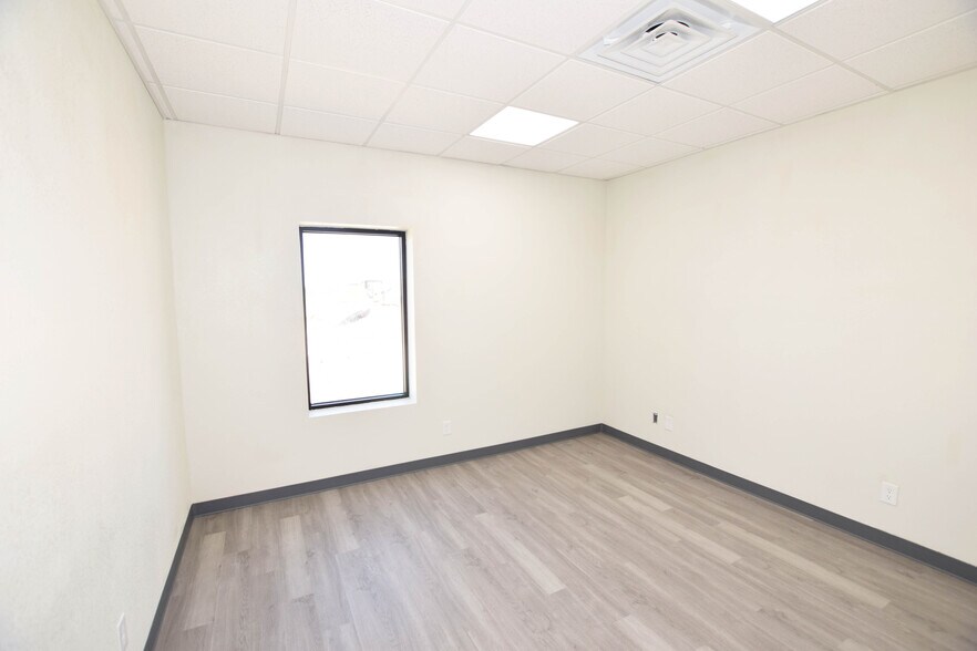 More Photos Of 8340 Boles Rd., Odessa Warehouse For Lease