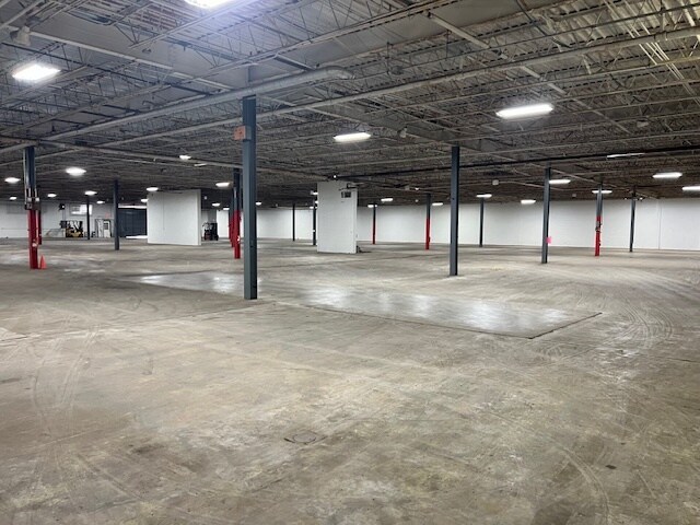 More Photos Of 2349 Plastics Dr, Gastonia Manufacturing For Lease