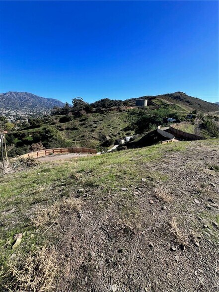 More Photos Of 10200 Willow Springs Lane, Sunland Land For Sale