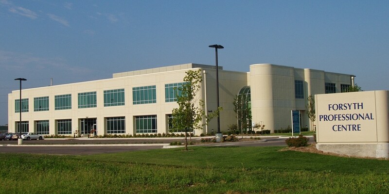 More Photos Of 241 W Weaver Rd, Forsyth Medical For Lease