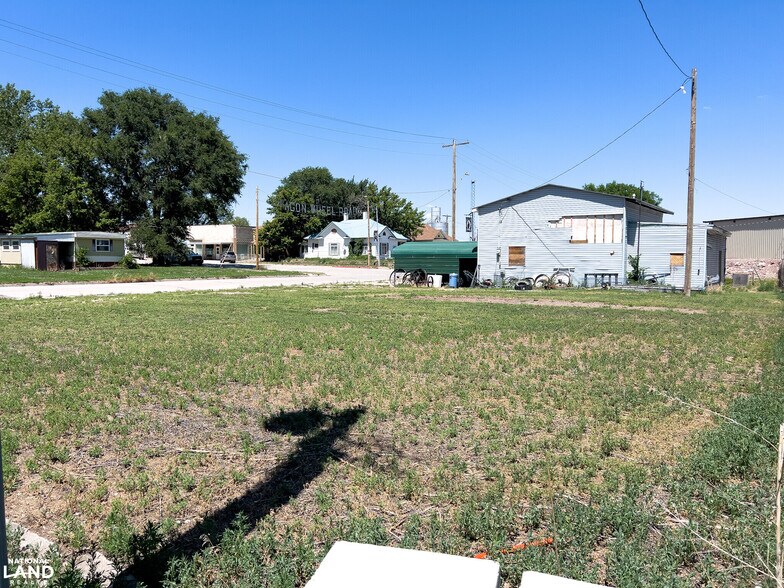 More Photos Of 301 Main St, Crawford General Retail For Sale