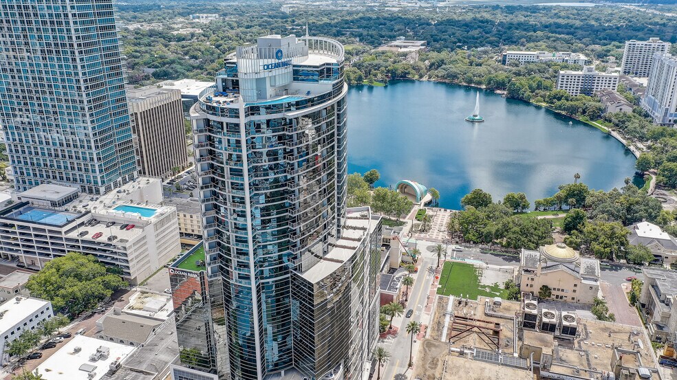 More Photos Of 111 N Magnolia Ave, Orlando Office For Lease