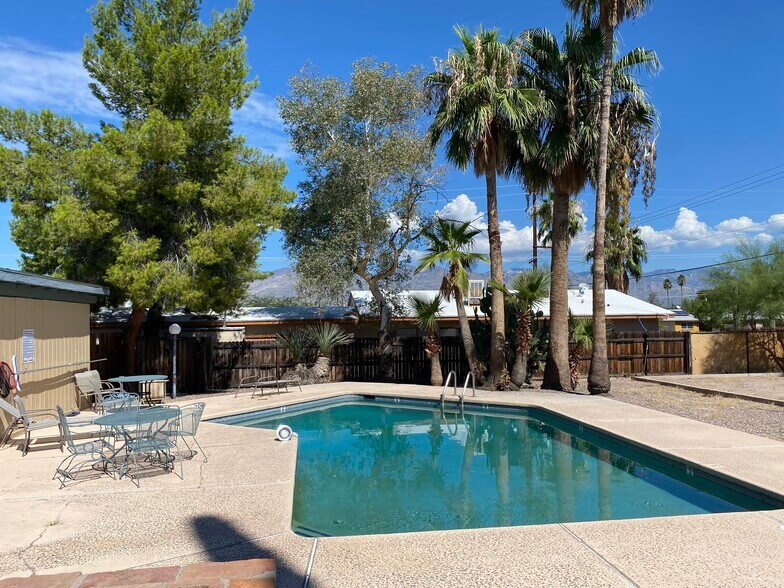 More Photos Of 5220-5240 E Bellevue St, Tucson Apartments For Sale