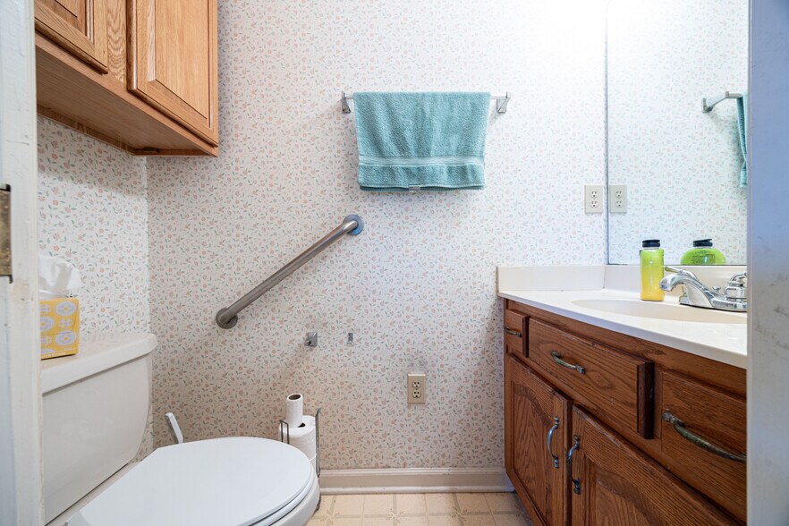 More Photos Of 1313 Irvin Ave SW, Live Oak Apartments For Sale