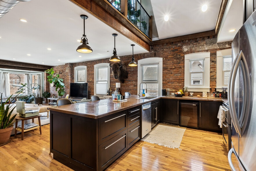 More Photos Of 801 Literary Rd, Cleveland Storefront Retail Residential For Sale