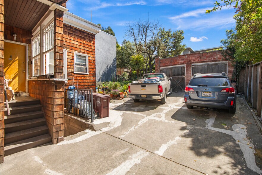 More Photos Of 348-352 Jayne Ave, Oakland Apartments For Sale