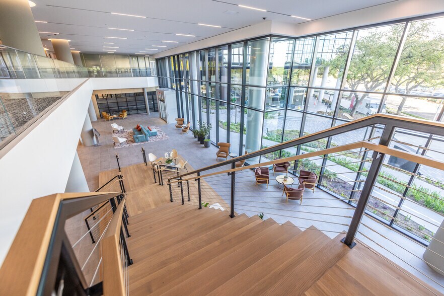 More Photos Of 820 Gessner Rd, Houston Office For Lease