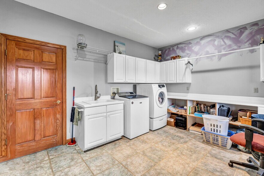More Photos Of 16449 S Boone Rd, Columbia Station Specialty For Sale