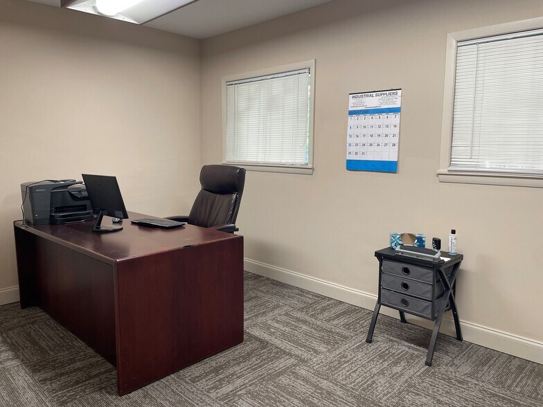 More Photos Of 754 N President St, Jackson Office Residential For Sale