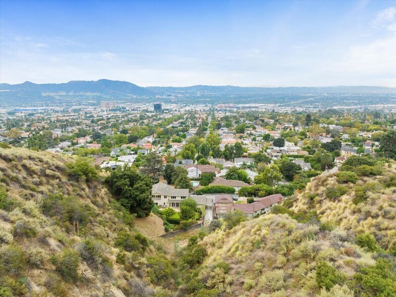 More Photos Of APN: 5608-016-001, Burbank Land For Sale