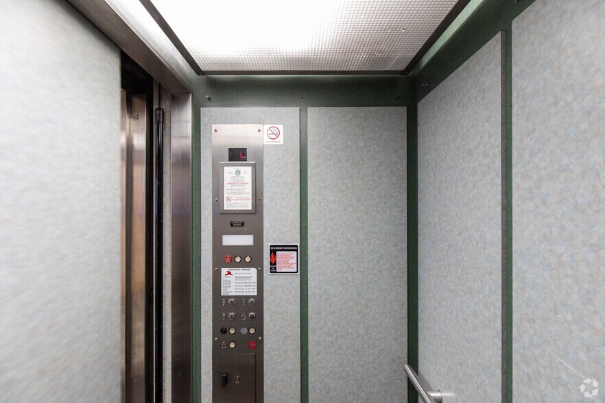 More Photos Of 4675 Ponce de Leon Blvd, Coral Gables Medical For Lease