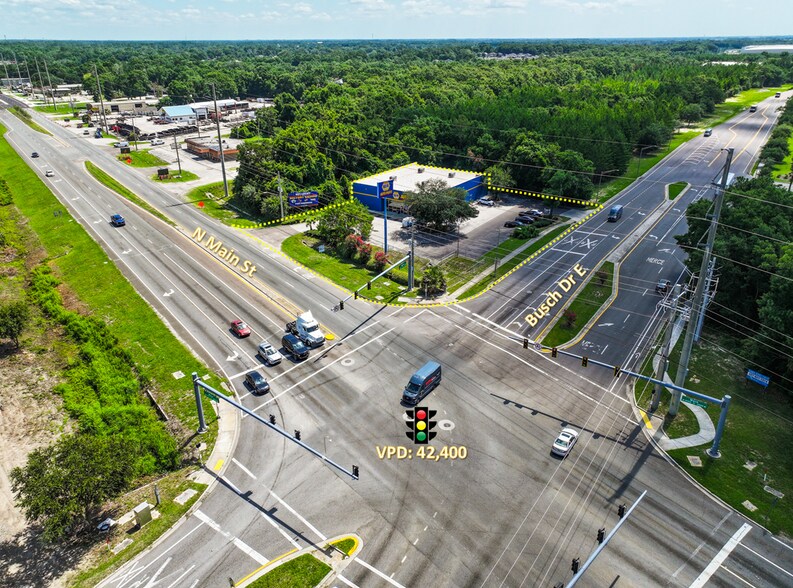 More Photos Of 10733 N Main St, Jacksonville Freestanding For Sale
