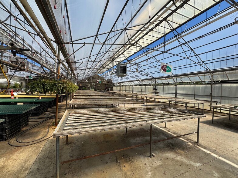 More Photos Of 1993 Wright Rd, Akron Garden Center For Sale