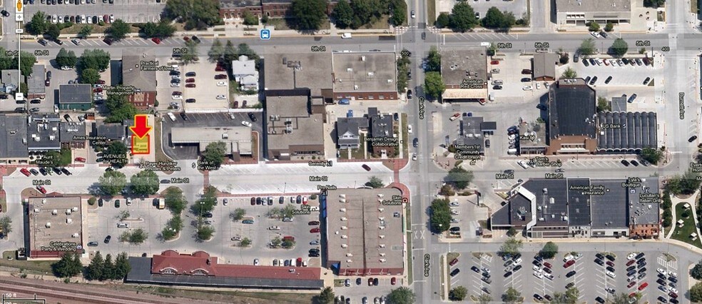 More Photos Of 535 Main St, Ames Office For Lease