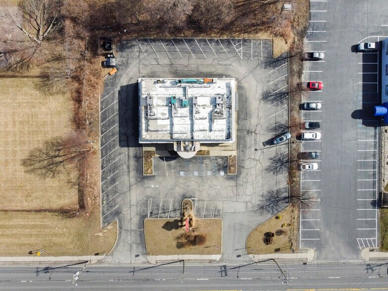 More Photos Of 1975 Central Ave, Albany Restaurant For Sale