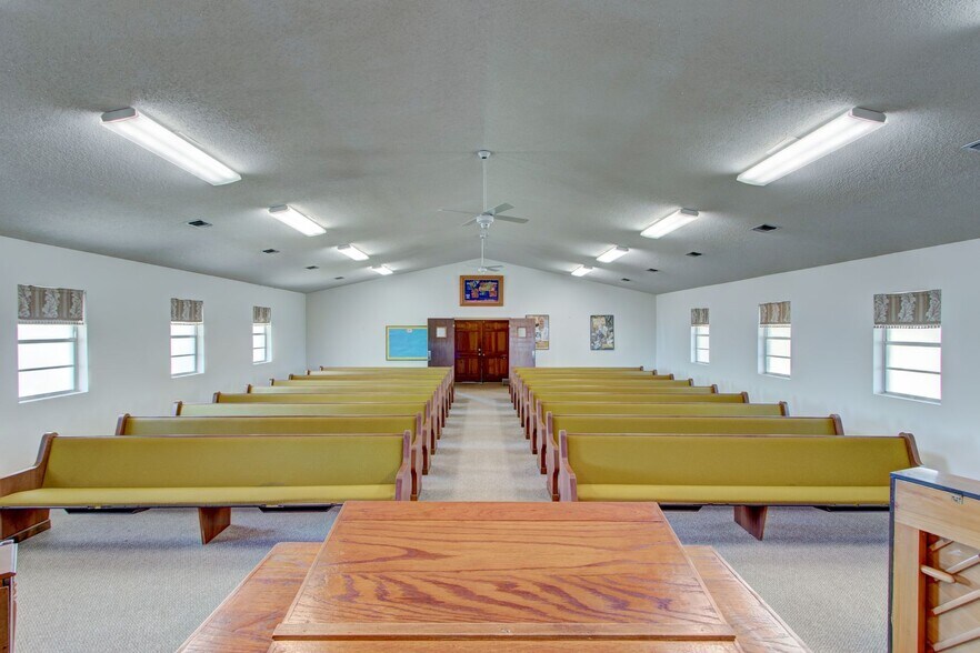 More Photos Of 490 Vickery St, Hartwell Religious Facility For Lease
