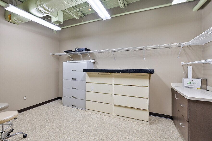 More Photos Of 1794 N Lapeer Rd, Lapeer Medical For Sale