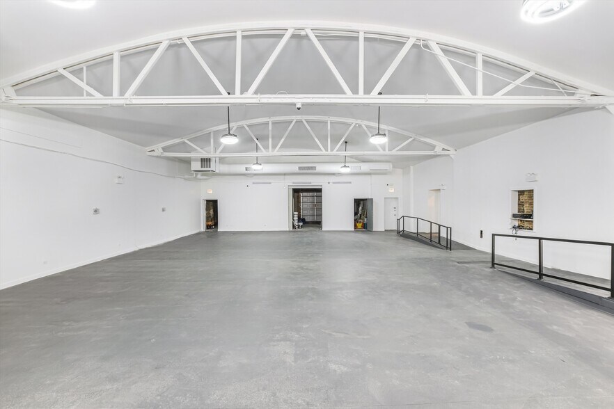 More Photos Of 1601 S Morgan St, Chicago General Retail For Sale