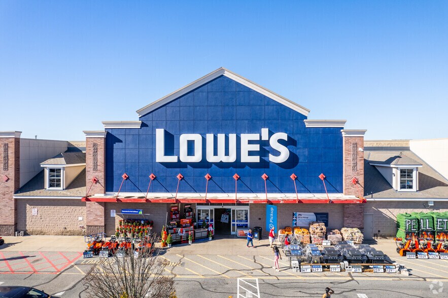 More Photos Of 120-160 Forty Foot Rd, Hatfield Unknown For Lease