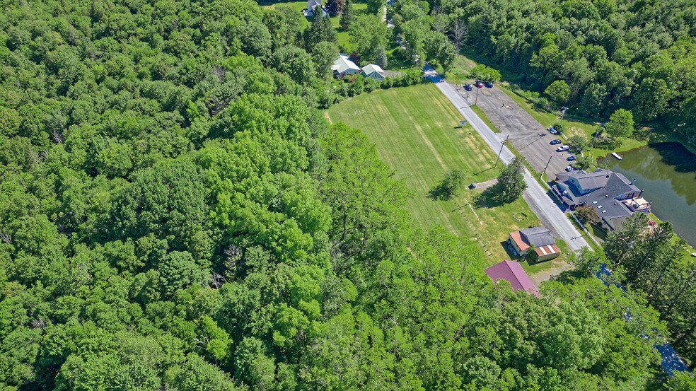 More Photos Of 160 Creamery Rd, Greenville Specialty For Sale