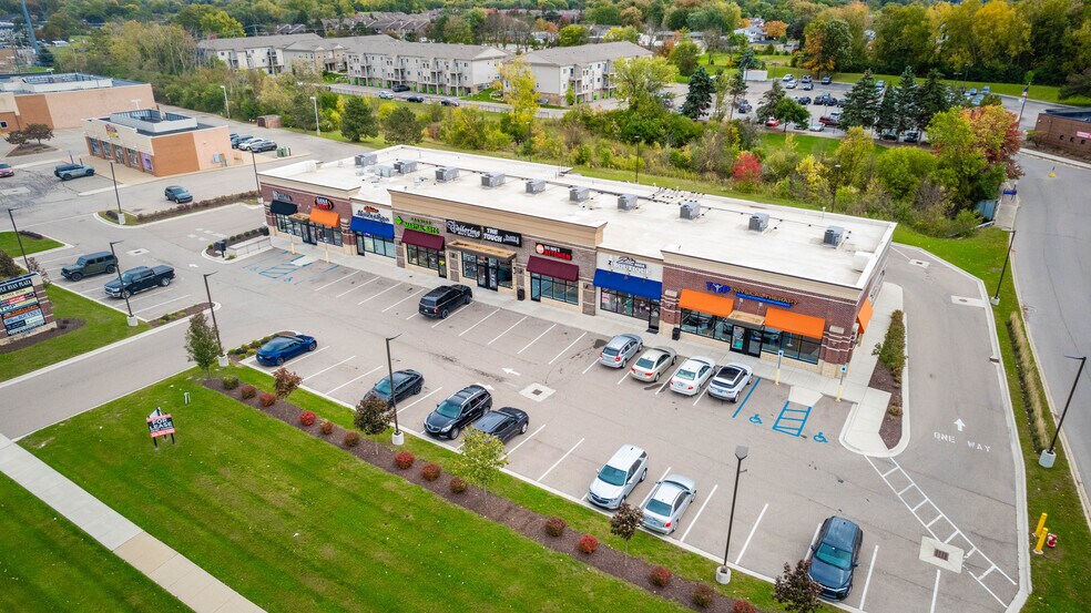 More Photos Of 3522-3594 15 Mile Rd, Sterling Heights Unknown For Lease