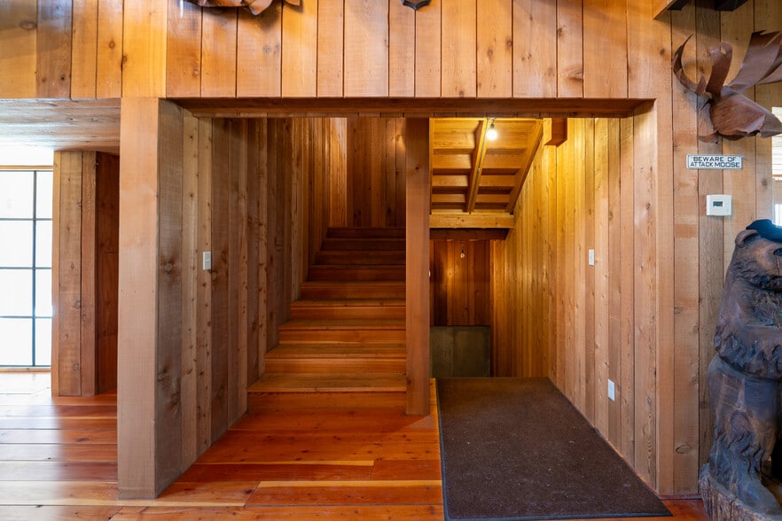 More Photos Of 3 Anaconda Hills Dr, Black Eagle Lodge Meeting Hall For Sale