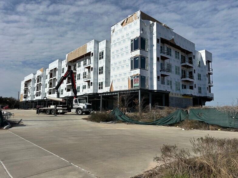 More Photos Of 18430 Morton Rd, Houston Storefront For Lease