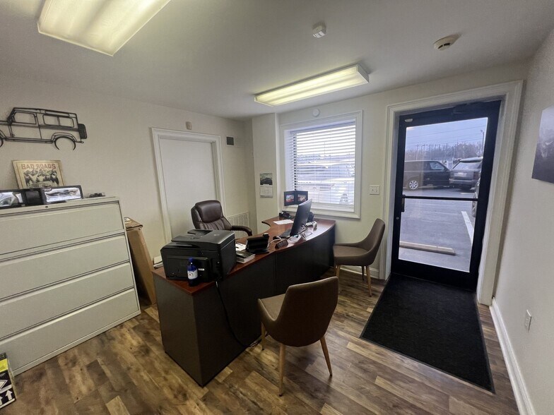 More Photos Of 3607 Gribble Rd, Stallings Warehouse For Lease
