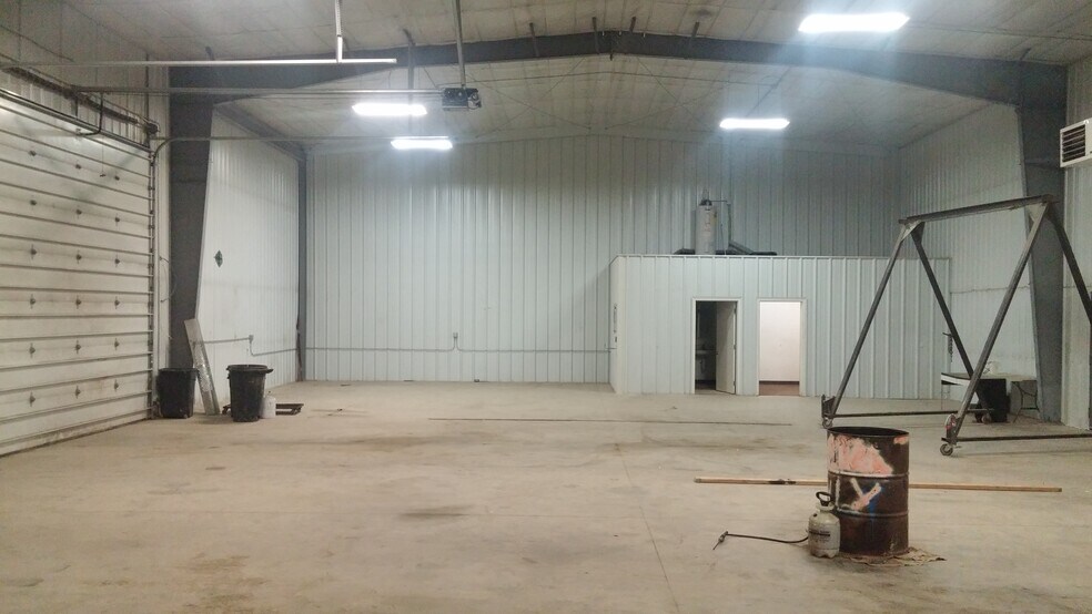 More Photos Of 5806 Baldwin Ln, Williston Warehouse For Sale