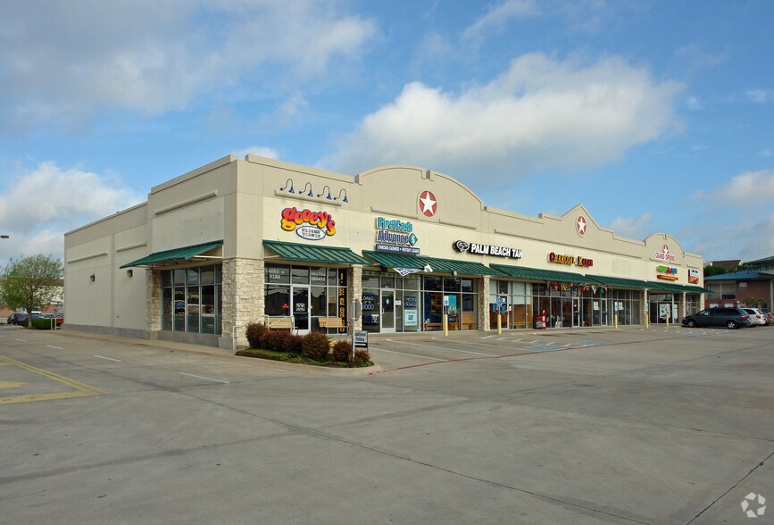 More Photos Of 19177 Preston Rd, Dallas Unknown For Lease