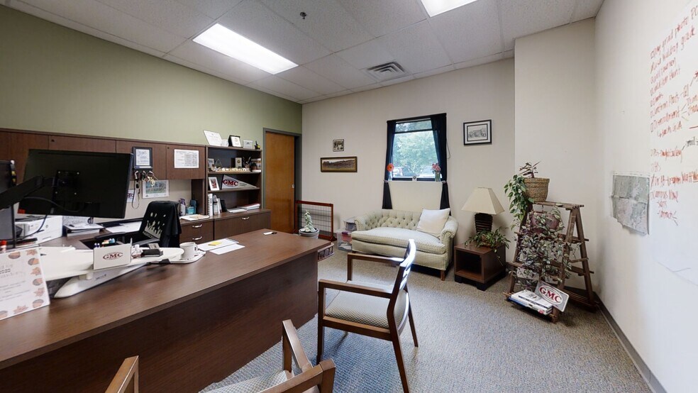 More Photos Of 7300 Blackmon Rd, Columbus Schools For Sale