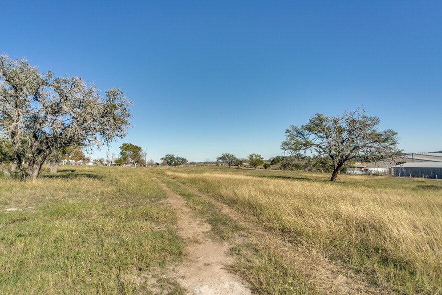 More Photos Of 636 FM 289, Comfort Land For Sale