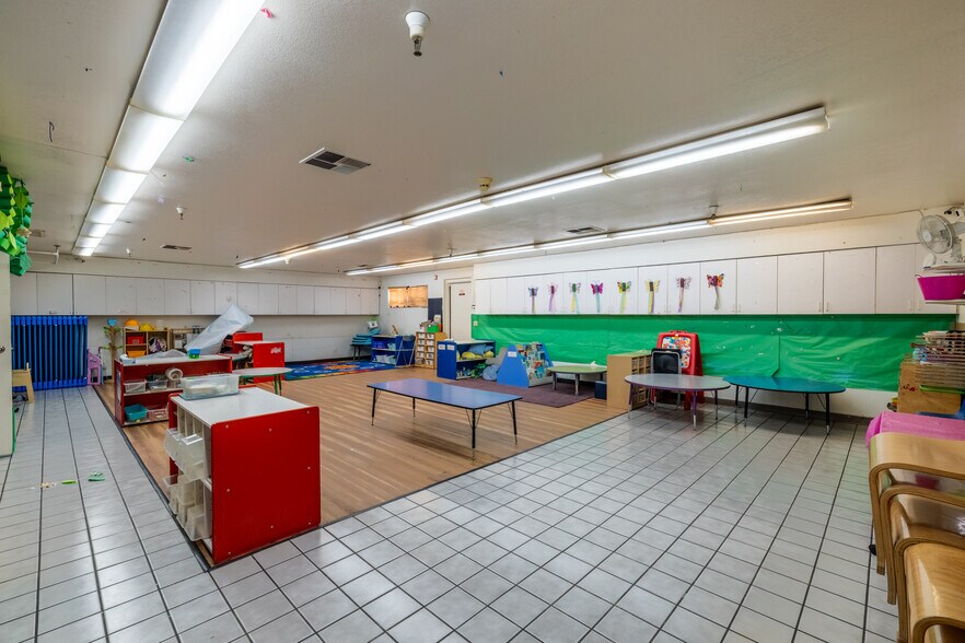 More Photos Of 10726 N 96th Ave, Peoria Warehouse For Sale