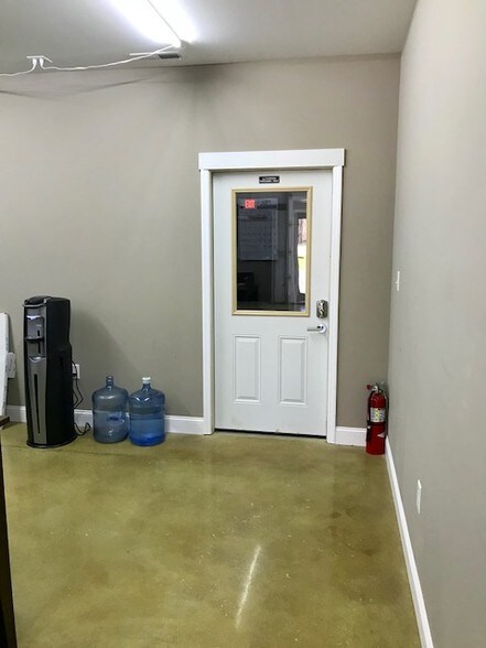 More Photos Of 1058 Lovell Rd, Knoxville Warehouse For Sale