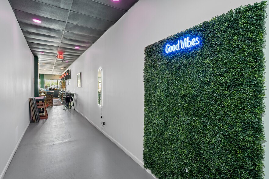 More Photos Of 11020- 11061 Anderson Rd, Piedmont Restaurant For Sale